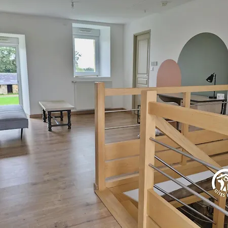 Domaine Du Trefle, 12 Personnes * Bannes (Mayenne)