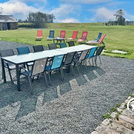 Domaine Du Trefle, 12 Personnes Ferienhaus