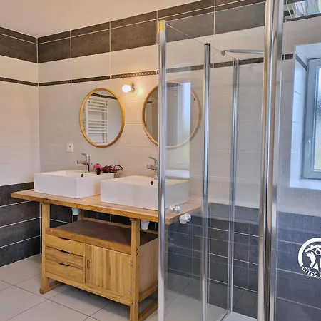 Domaine Du Trefle, 12 Personnes Bannes (Mayenne)