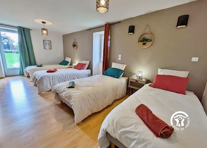 Domaine Du Trefle, 12 Personnes *